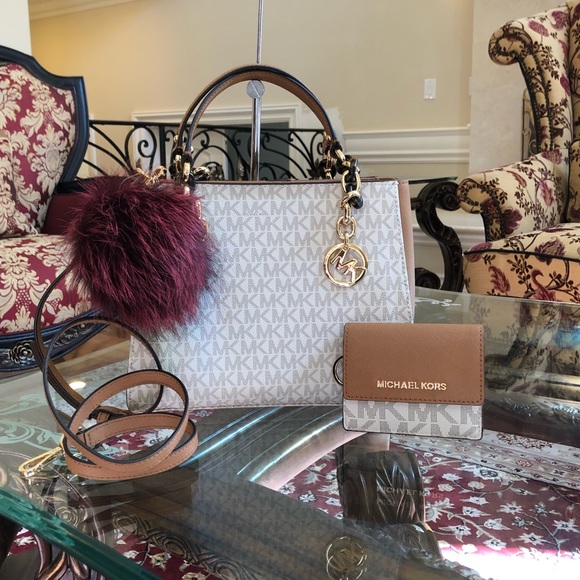Michael Kors Handbags - NWT 3pcs Michael Kors handbag&id wallet&pom Pom